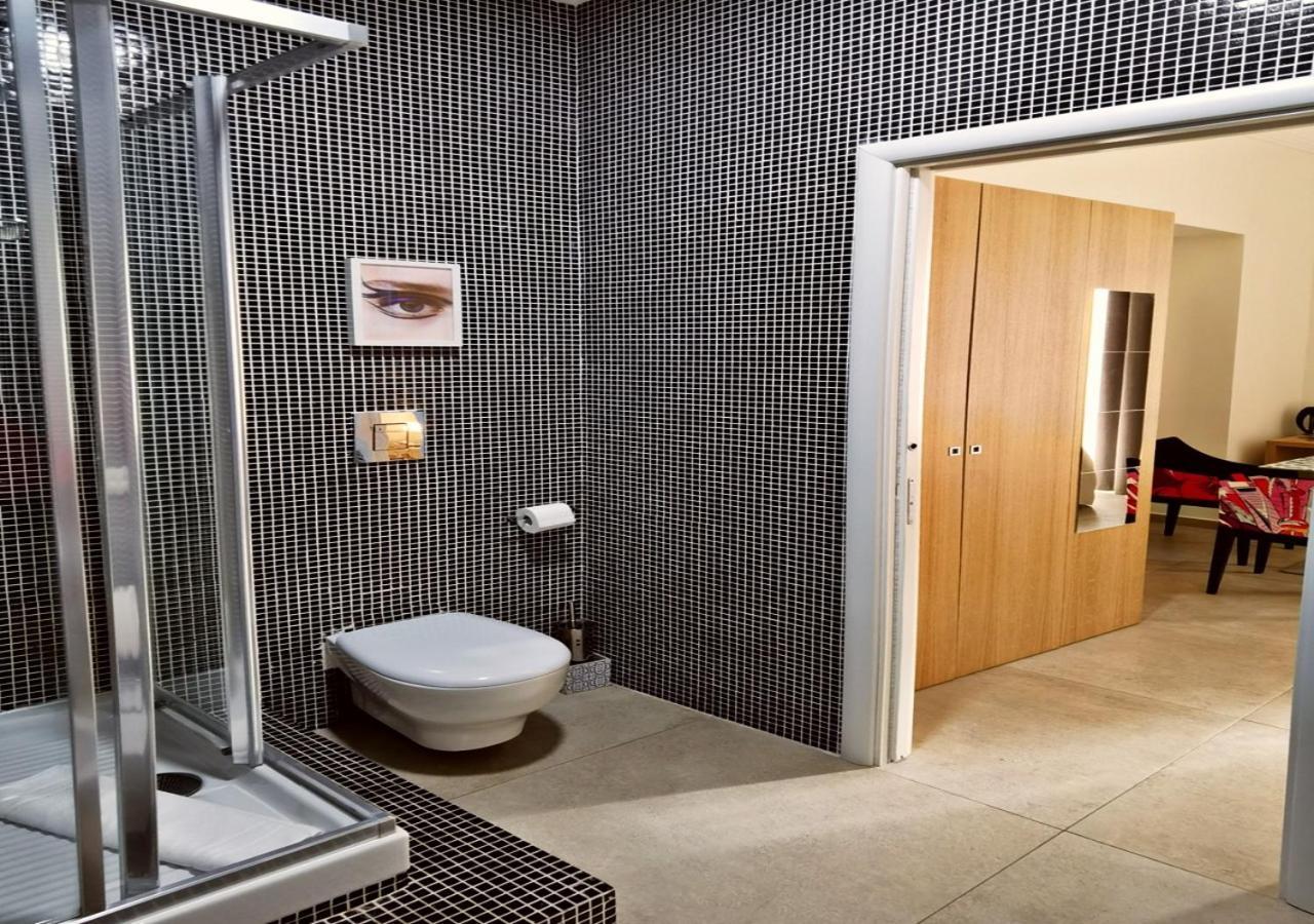 Artistic Charming House Hotel Caserta Exterior photo