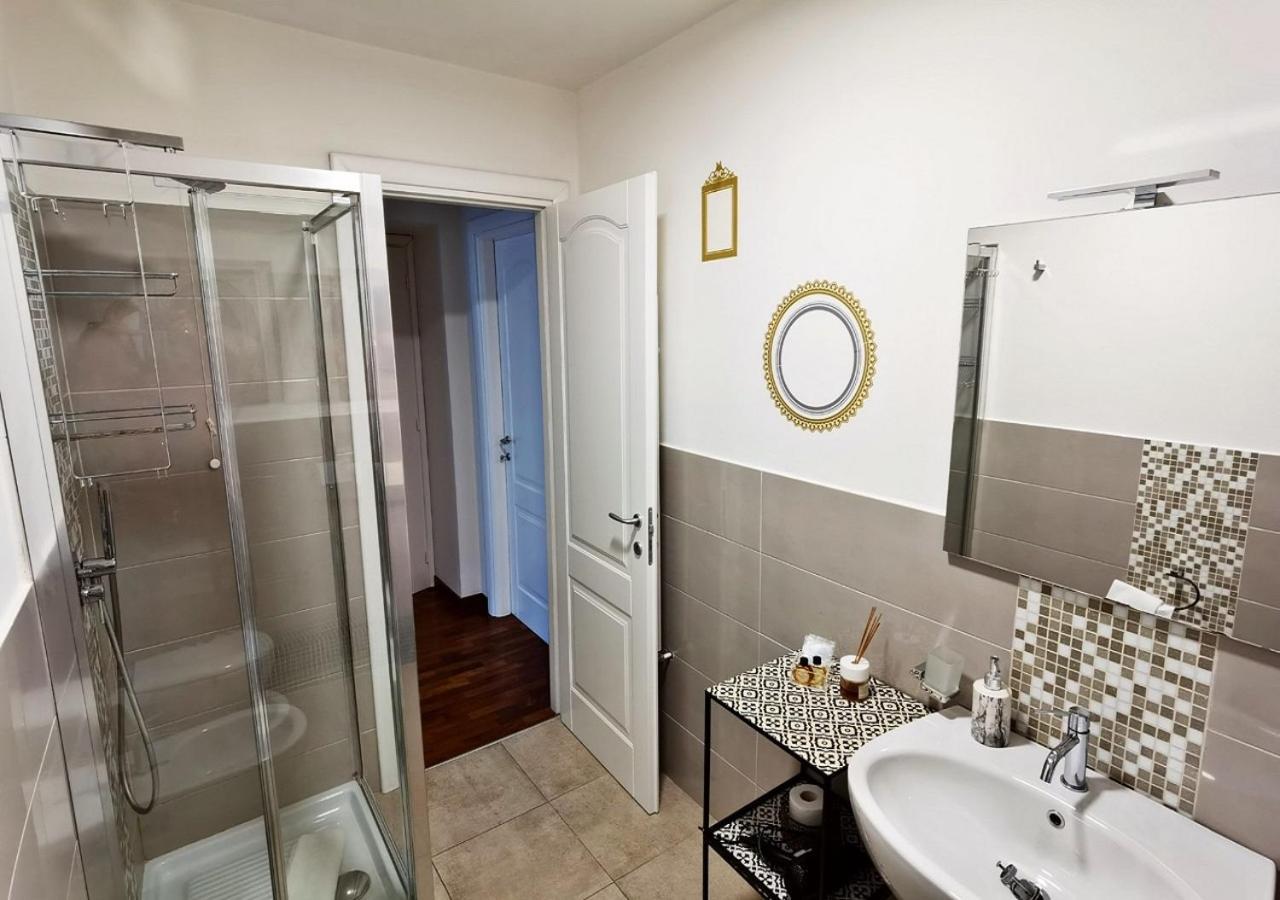Artistic Charming House Hotel Caserta Exterior photo